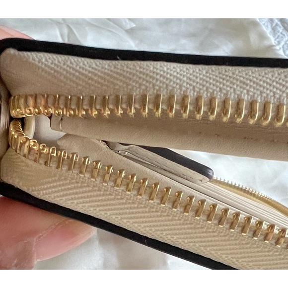 MK Wallet - Picture 7 of 11